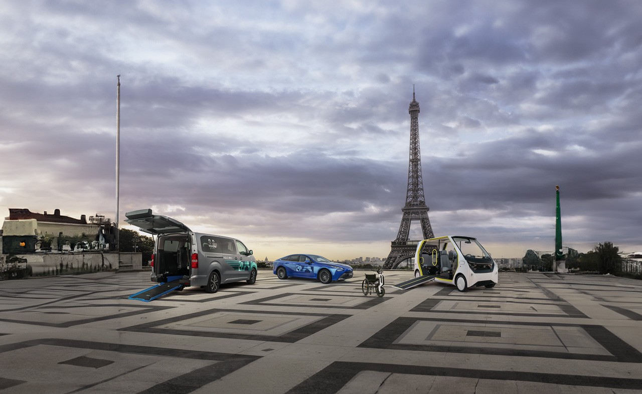 Toyota Mirai, Toyota Accessible People Mover - APM, Toyota kerekesszékes e-húzó Párizsban